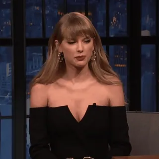 ⌚️ Taylor Swift 名人, 歌手, 歌曲作者, 金发, 连衣裙, 晚礼服 telegram sticker