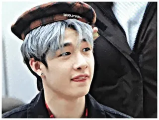 🎈 K-pop, Айдол, Мужчина, Берет, Седые волосы telegram sticker