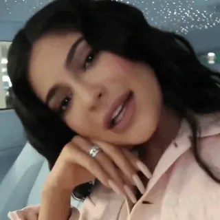 🦋 Kylie Jenner Кайли Дженнер, знаменитость, женщина, красота, человек, портрет telegram sticker