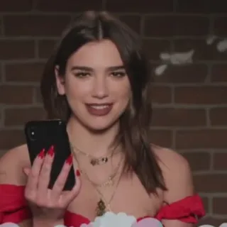 Dua Lipa Reacts by @DUALIPABR whatsapp stickers