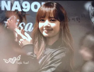 🌱 Lisa Purple Heart kpop, sänger, lisa, blackpink, lila herz, idol telegram sticker