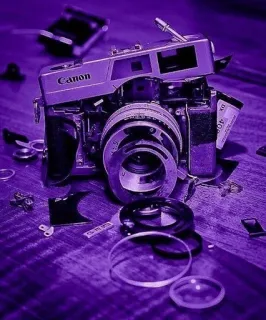 💜 Canon kamera, defekt, vintage, fotografie, canon, objektiv, beschädigt telegram sticker