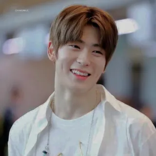⛓️ k-pop, мужчина, портрет, улыбка, азиат, человек telegram sticker