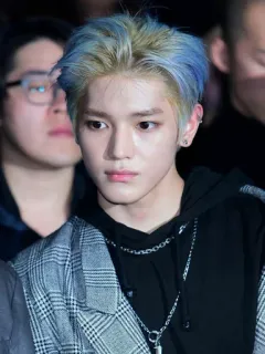 🎴 persona, uomo, kpop, cantante, idol, capelli blu, asiatico telegram sticker