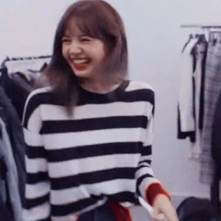 😂 Lisa woman, smiling, blackpink, idol, kpop, lisa whatsapp sticker