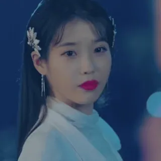 😅 IU kpop, певица, знаменитость, женщина, портрет, IU, корейская telegram sticker