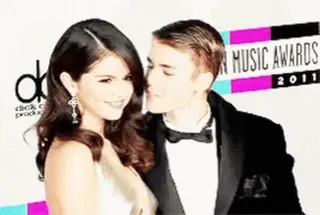 @DivaStickers SELENA × REVIVAL 💋 :: @fStikBot telegram stickers