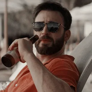 🇺🇸 Chris Evans 크리스 에반스, 배우, 남자, 선글라스, 맥주, 해변, 휴식 telegram sticker