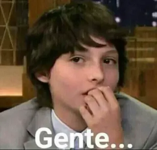 🎸 Gente... persone, celebrità, finn wolfhard, espressione, preoccupazione telegram sticker