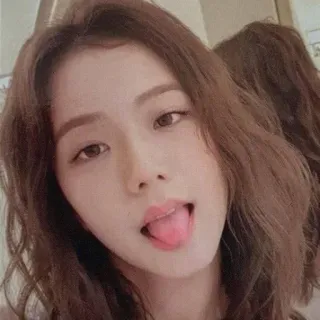 🌧 phụ nữ, lưỡi, tóc nâu, người Hàn, selfie, dễ thương whatsapp sticker