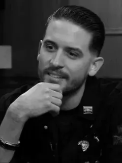 〰 uomo, bianco e nero, ritratto, G-Eazy, rapper telegram sticker