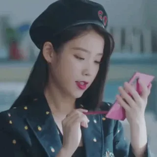 🌙 IU Schauspielerin, Koreanisch, Promi, Sängerin, Schön, Frau, Mode telegram sticker
