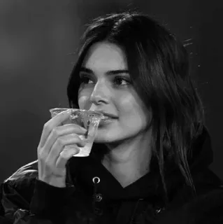 🤍 Kendall Jenner เคนดัลล์ เจนเนอร์, นางแบบ, บุคคล, คนดัง, ผู้หญิง telegram sticker