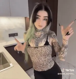 🤩 tiktok @death_mommy_ telegram sticker