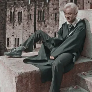 🪐 Draco Malfoy Harry Potter draco malfoy, harry potter, bruxo, slytherin, magia, hogwarts telegram sticker