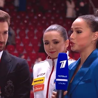 ☺️ ПЕРВЫЙ télé, interview, reporter, russe, actualités, sport whatsapp sticker