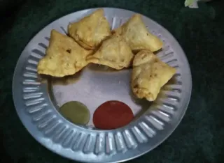 😍 samosa, indian food, snack, vegetarian, appetizer telegram sticker