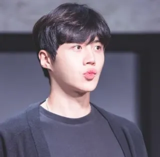 😗 telegram sticker