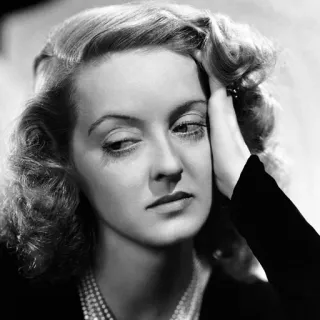 ➿ Bette Davis Atriz, Retrato, Preto e branco, Hollywood, Clássico, Mulher, Vintage telegram sticker