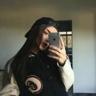 😌 Selfie, Donna, Ragazza, Giacca, Ritratto telegram sticker