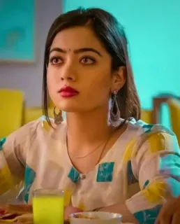 😳 vrouw, portret, actrice, persoon, indisch, Rashmika Mandanna telegram sticker