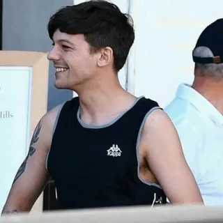 🌶 Louis Tomlinson célébrité, chanteur, homme, portrait telegram sticker