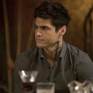 🏹 Alec Lightwood Shadowhunters Alec Lightwood, Shadowhunters, Fantasy, Personaggio, Televisione, Serie TV telegram sticker