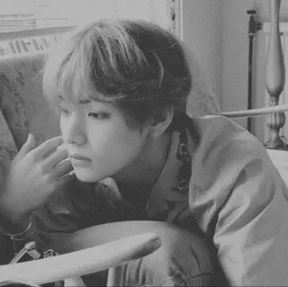 🕯 V kpop, bts, v, taehyung, idola, penyanyi, selebriti whatsapp sticker