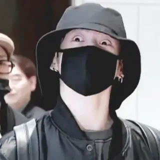 🧩 人, 帽子, 面具, 渔夫帽, 男人, 亚洲人 telegram sticker