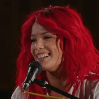 🍒 mulher, cantora, cabelo vermelho, microfone, retrato, música whatsapp sticker