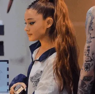 🏹 Ariana Grande ผู้หญิง, นักร้อง, คนดัง, หางม้า, ความงาม telegram sticker