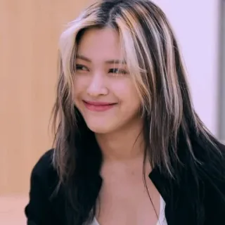 🪁 woman, portrait, person, hair, smile telegram sticker