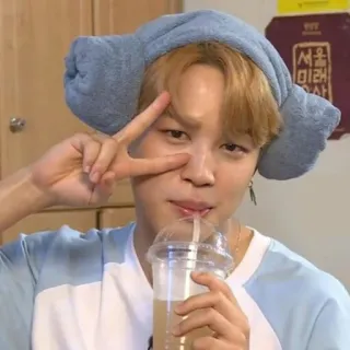🍀 Jimin Jimin, BTS, K-pop, sinal de paz, ídolo, cantor telegram sticker