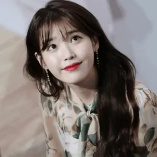 🦋 IU певец, актриса, kpop, айдол, азиатка, портрет whatsapp sticker