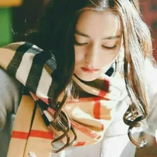 🌟 phụ nữ, khăn quàng cổ, chân dung, phong cách, thời trang, cô gái telegram sticker