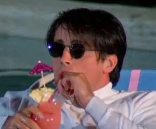 😎 Joey Tribbiani Friends man, sunglasses, cocktail, beach, summer, relaxing telegram sticker