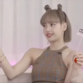 🦔 Lisa lisa, blackpink, kpop, idol, cantante, intervista whatsapp sticker