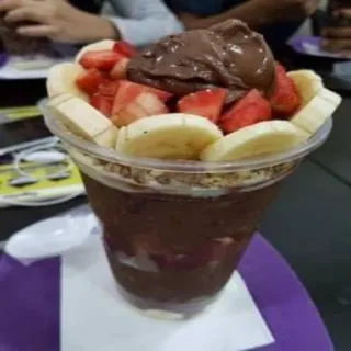 💡 açaí bowl, dolce, frutta, banana, fragola, cioccolato, golosità telegram sticker