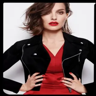 😌 femme, mode, robe rouge, veste noire, portrait, beauté telegram sticker