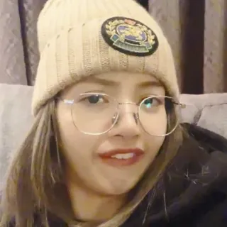 🥴 Lisa Лиса, BLACKPINK, K-pop, Корейская поп-музыка telegram sticker