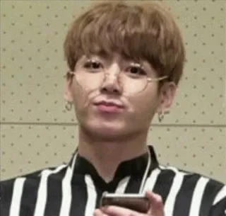 😐 Jungkook K-pop, zanger, idol, bril, mannelijk, persoon telegram sticker