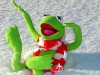 🐸 Kermit Kermit la rana, rana, burattino, Muppet, neve, inverno, sciarpa telegram sticker