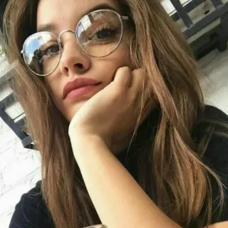 🌸 femme, lunettes, portrait, jolie, fille, selfie telegram sticker