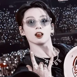 🕺 người, kính râm, trang sức, buổi hòa nhạc, kpop, âm nhạc telegram sticker