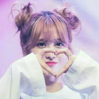 ❤️ kpop, cute, girl, heart, kawaii, hairstyle telegram sticker