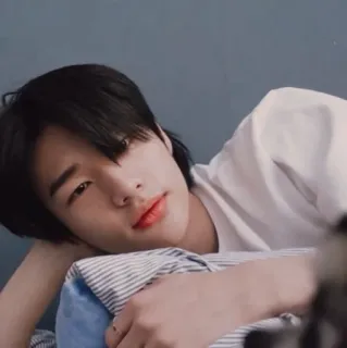 🍫 pessoa, homem, retrato, kpop, hyunjin whatsapp sticker