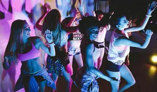 💃 SWEAT SEX dança, festa, néon, amigos, celebração, vida noturna, grupo, mulheres whatsapp sticker