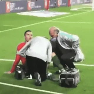 🤕 Fußball, Football, Verletzung, Medizinisch, Sport, Spiel, Spieler, Feld telegram sticker