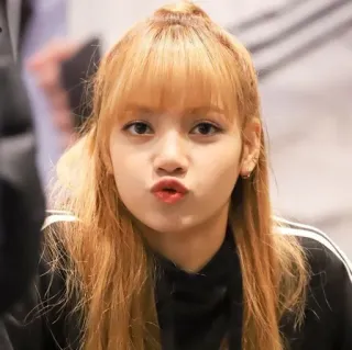 💖 Lisa (Blackpink) kpop, piosenkarka, blondynka, azjatka, kobieta telegram sticker