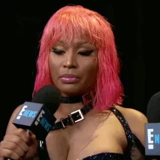 🍣 Nicki Minaj Nicki Minaj, chanteuse, cheveux roses, musicienne telegram sticker